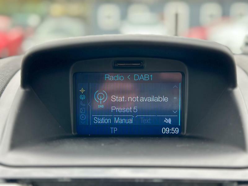Ford Fiesta 1.25 82 Zetec Navigation, Sync Bluetooth White #11