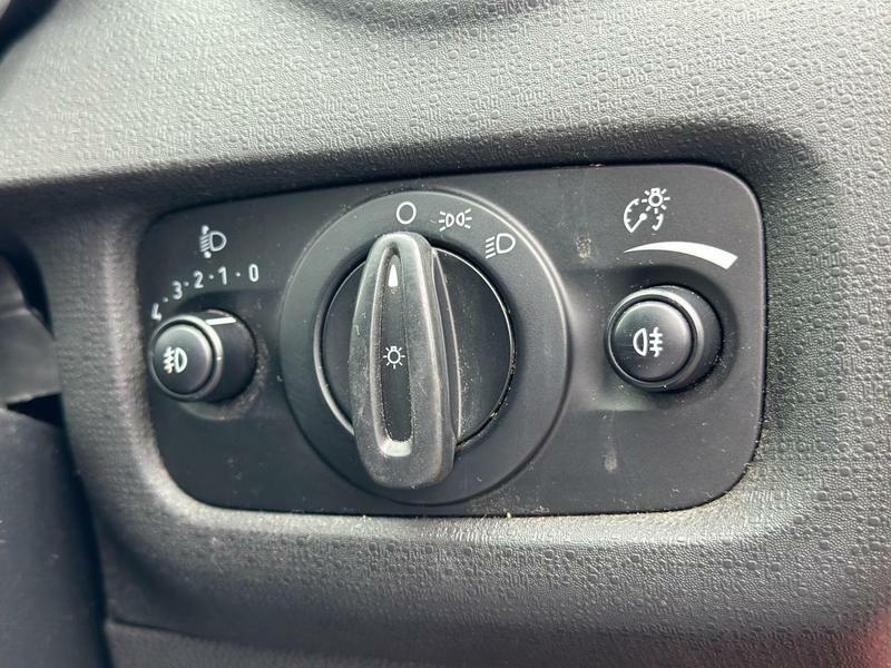 Ford Fiesta 1.25 82 Zetec Navigation, Sync Bluetooth White #19