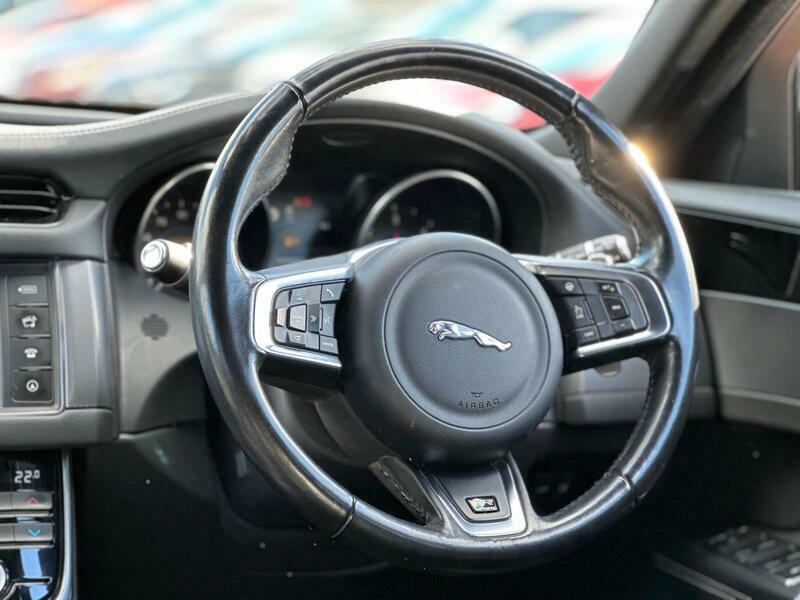 Jaguar XF D R-sport Blue #18