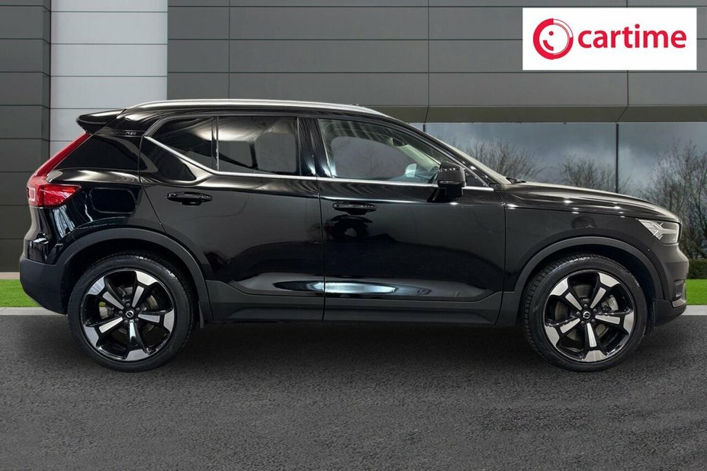 Volvo XC40 1.5L Inscription Pro Black #2