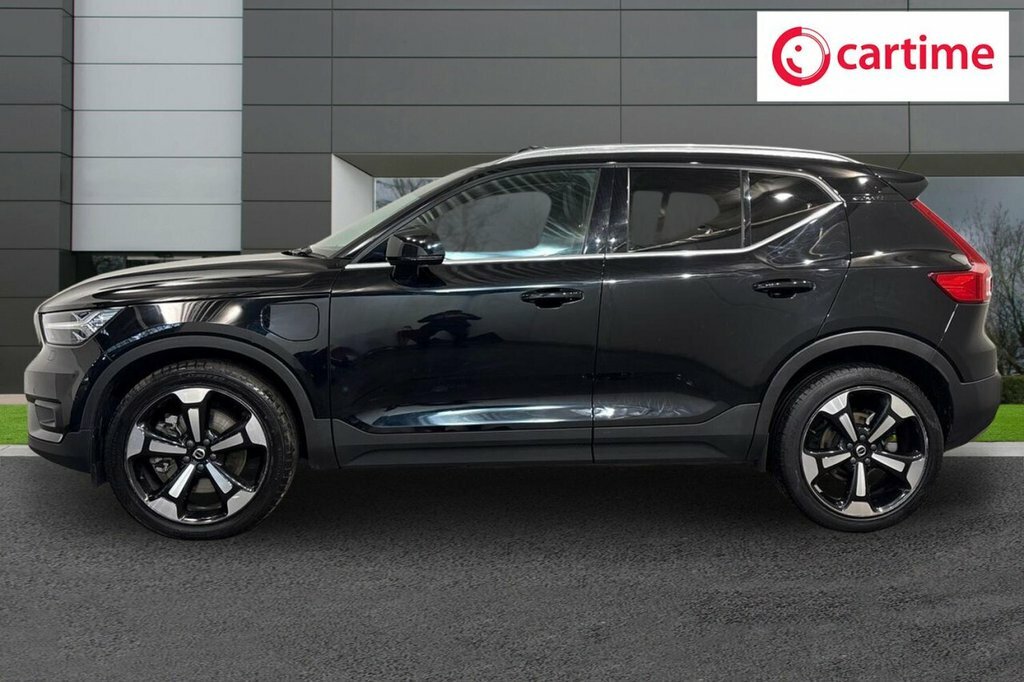 Volvo XC40 1.5L Inscription Pro Black #3