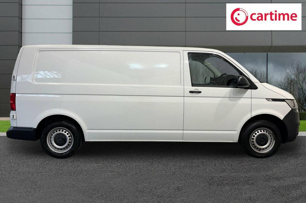 Volkswagen E-Transporter Mpv White #2