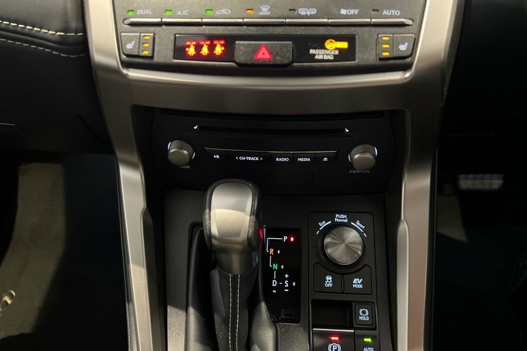 Lexus NX 300H White #19