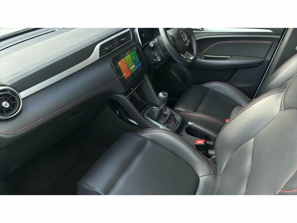 MG ZS 1L Exclusive White #6