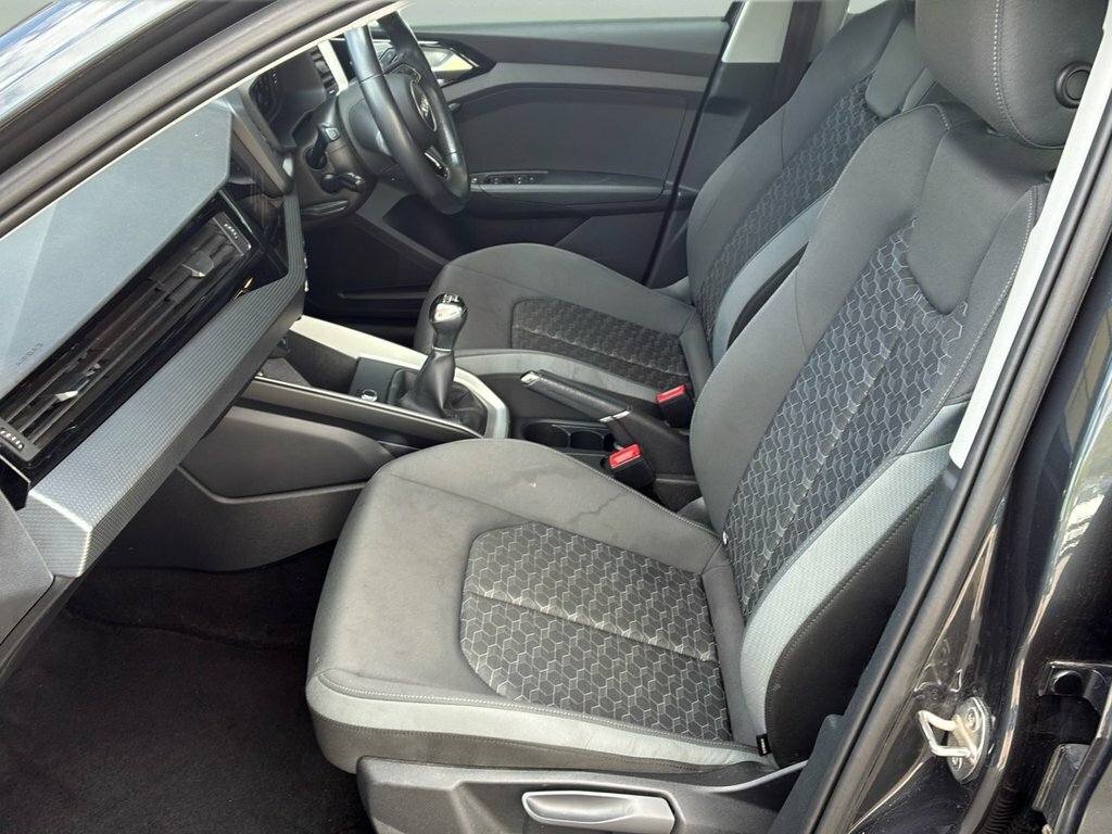 Audi A1 1L Sport NA23KXF Grey #4