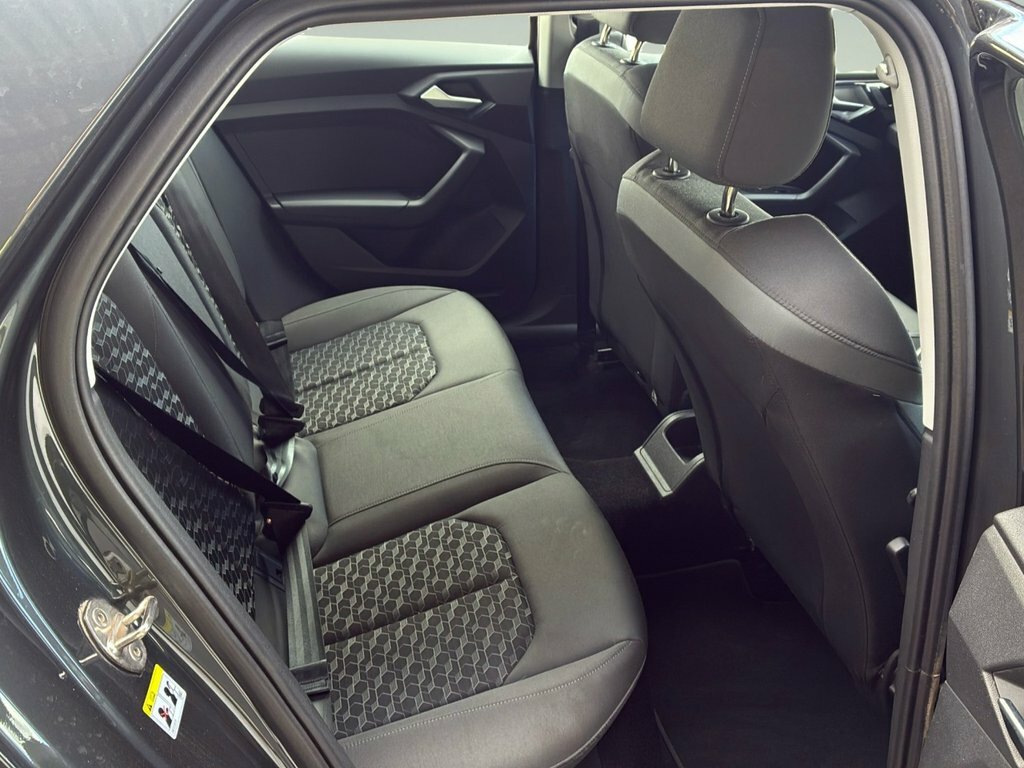 Audi A1 1L Sport NA23KXF Grey #6