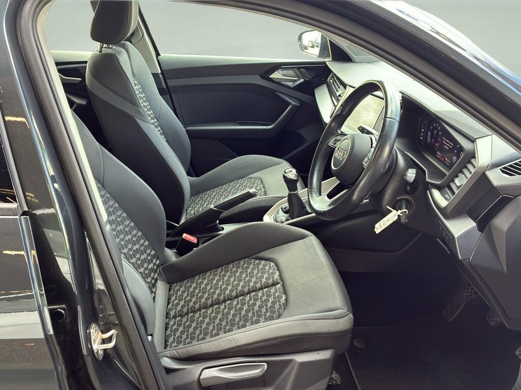 Audi A1 1L Sport NA23KXF Grey #5