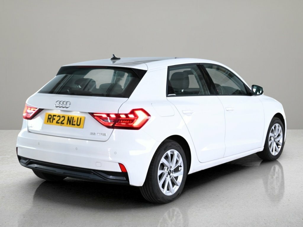 Audi A1 1L Sport RF22NLU White #3