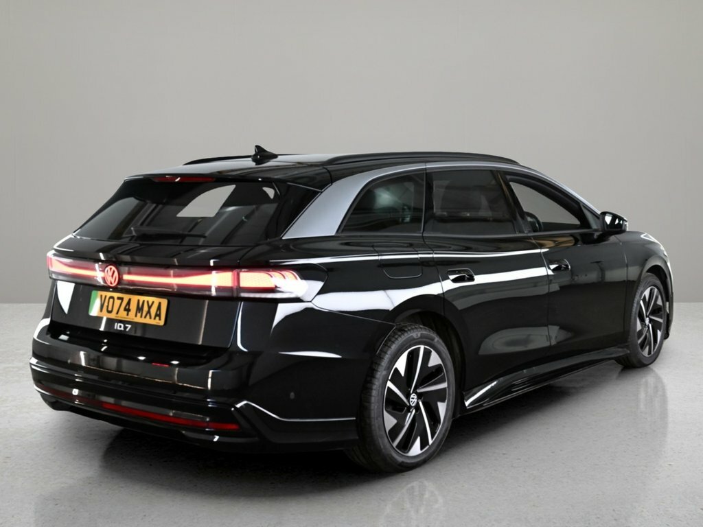 Volkswagen ID.7 Estate Black #3