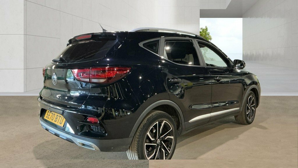 MG ZS 1L Exclusive Black #4