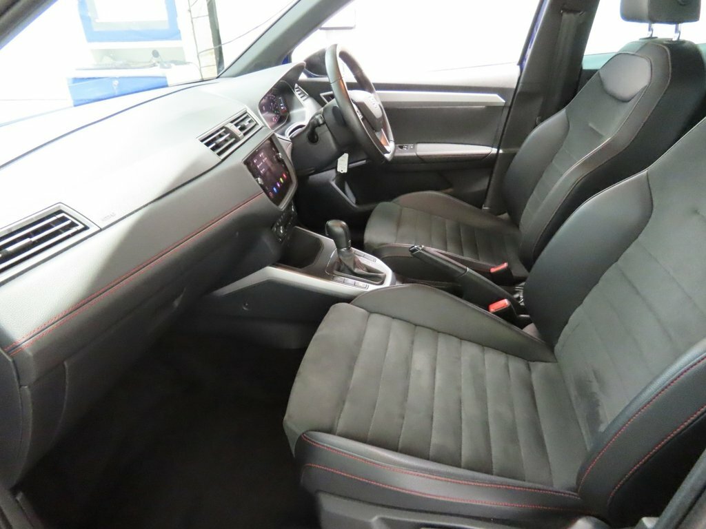Seat Arona Tsi Se Technology Red #8