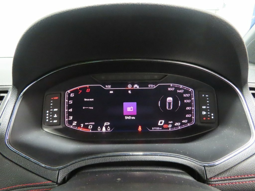 Seat Arona Tsi Se Technology Red #11