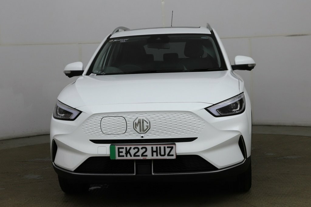 MG ZS Suv White #3