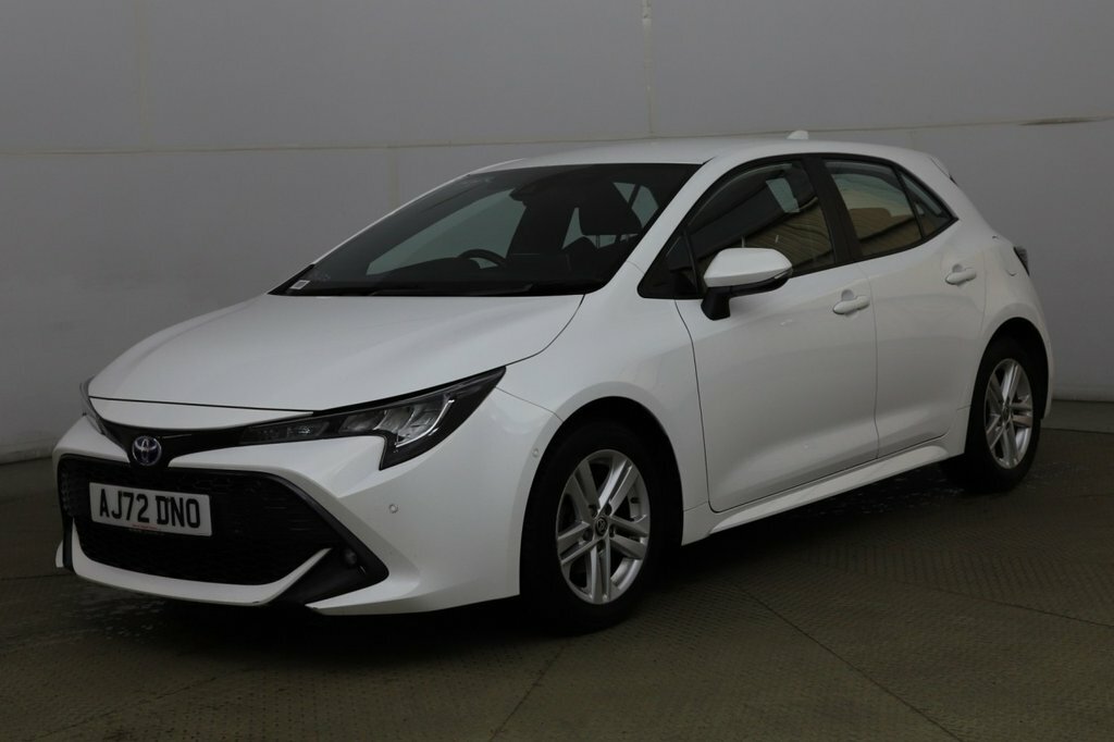 Toyota Corolla 1.8L Icon Tech White #2