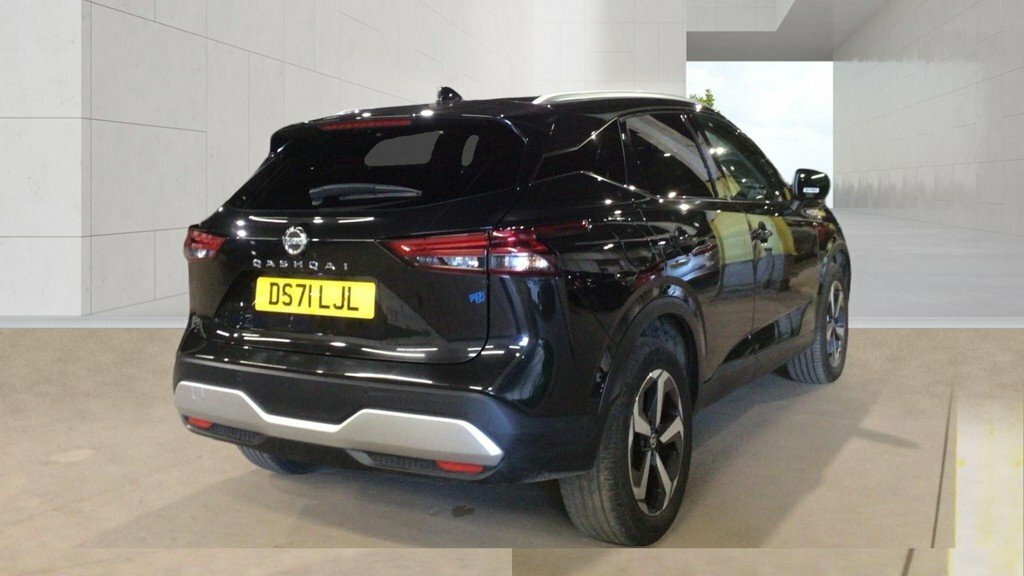 Nissan Qashqai 1.3L N-connecta Black #5
