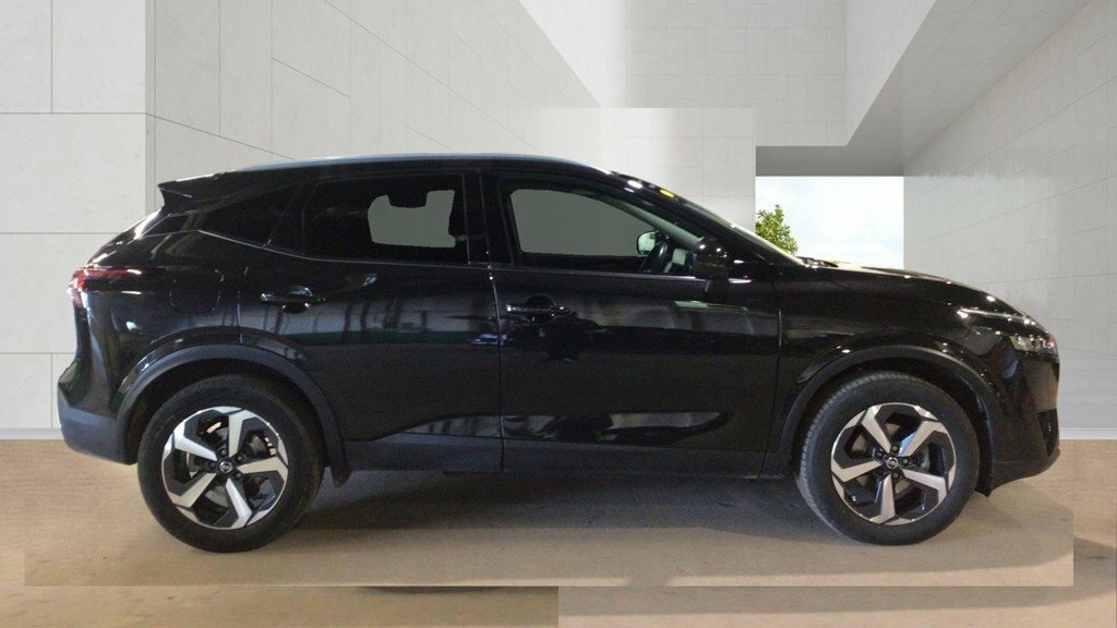Nissan Qashqai 1.3L N-connecta Black #3