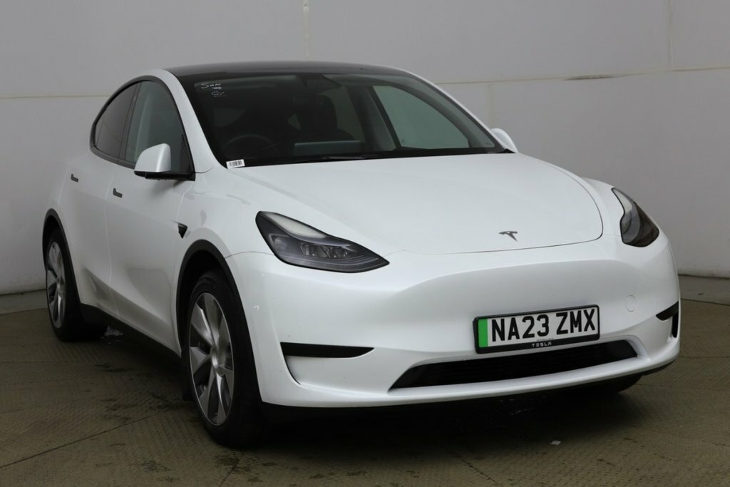 Tesla Model Y Suv White