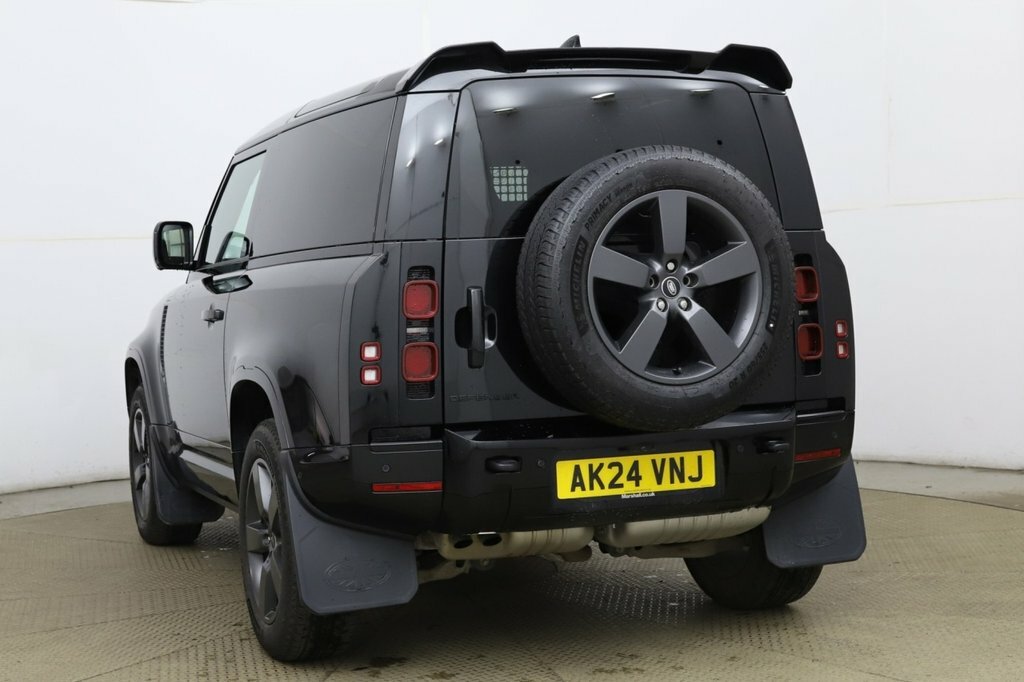 Land Rover Defender 90 3L X-dynamic Hse Black #5
