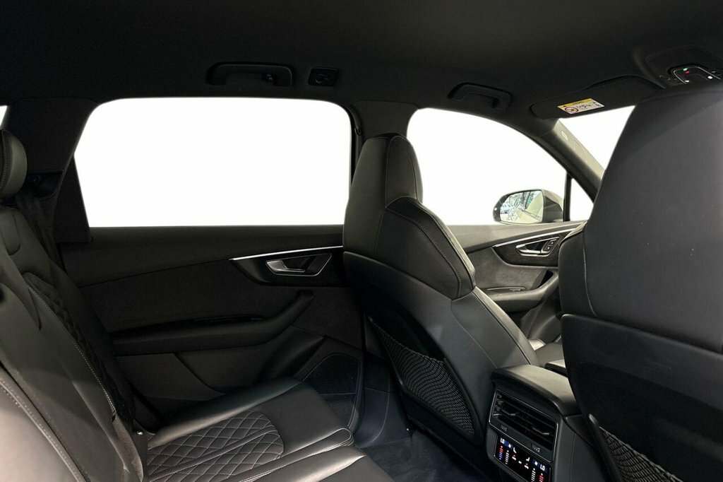 Audi SQ7 4.0 Tfsi V8 Black Edition Purple #8