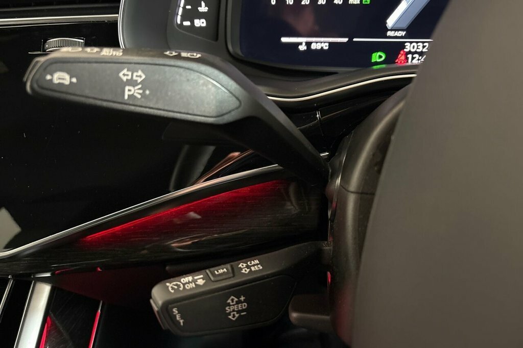 Audi SQ7 4.0 Tfsi V8 Black Edition Purple #22