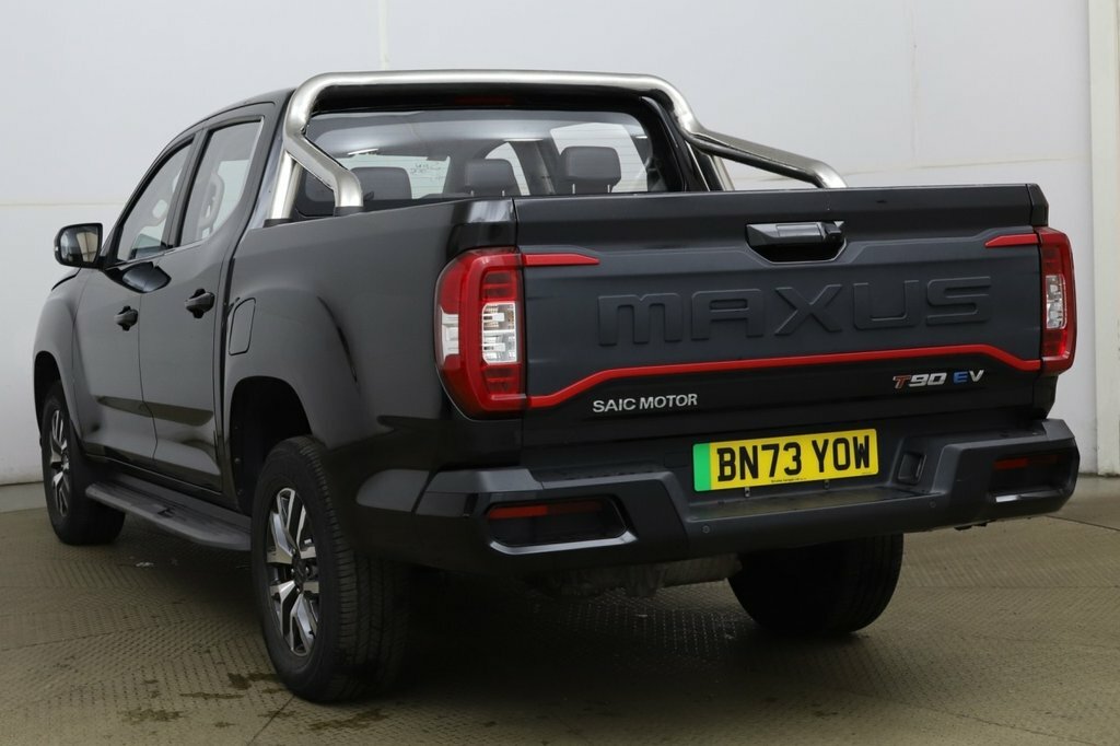 Maxus T90 Pickup Black #5