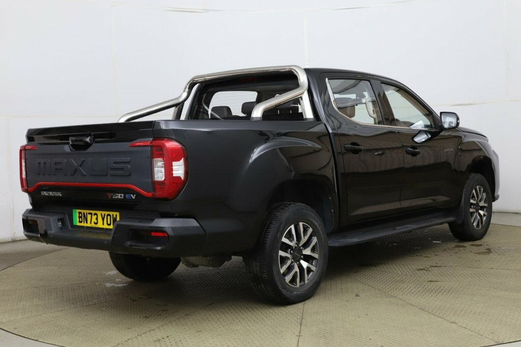 Maxus T90 Pickup Black #4