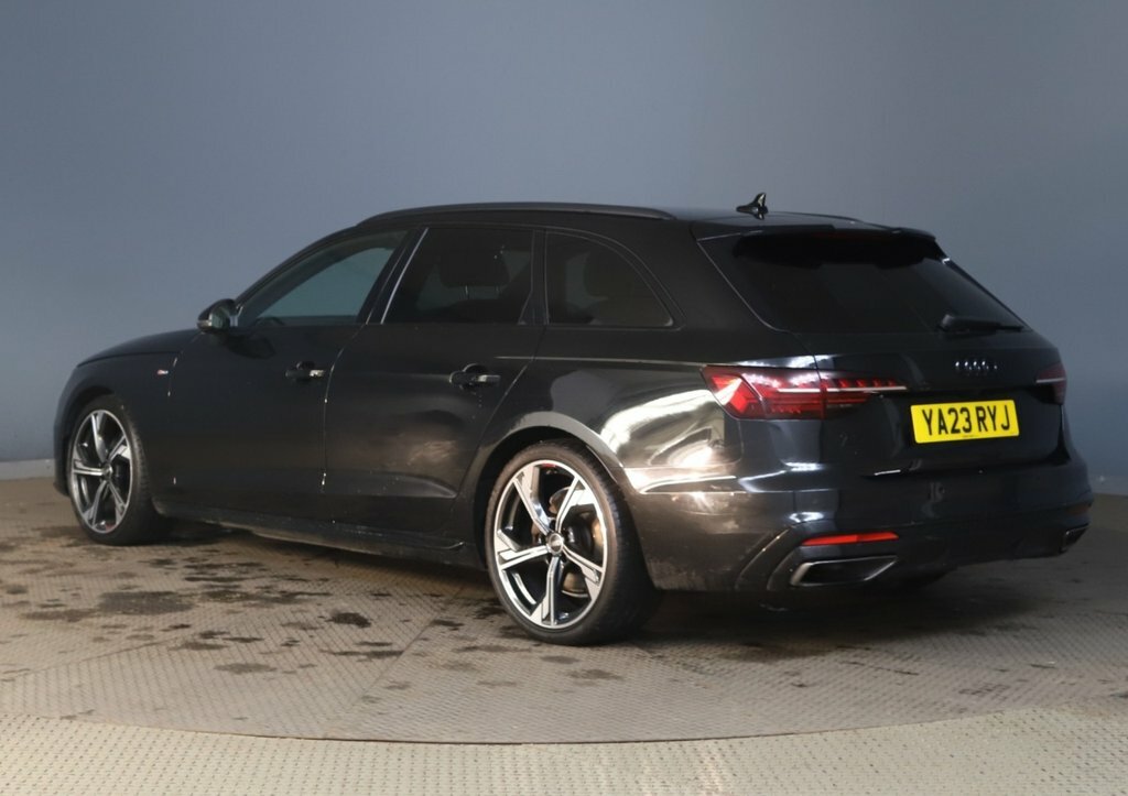 Audi A4 Avant 2L Black Edition Black #4