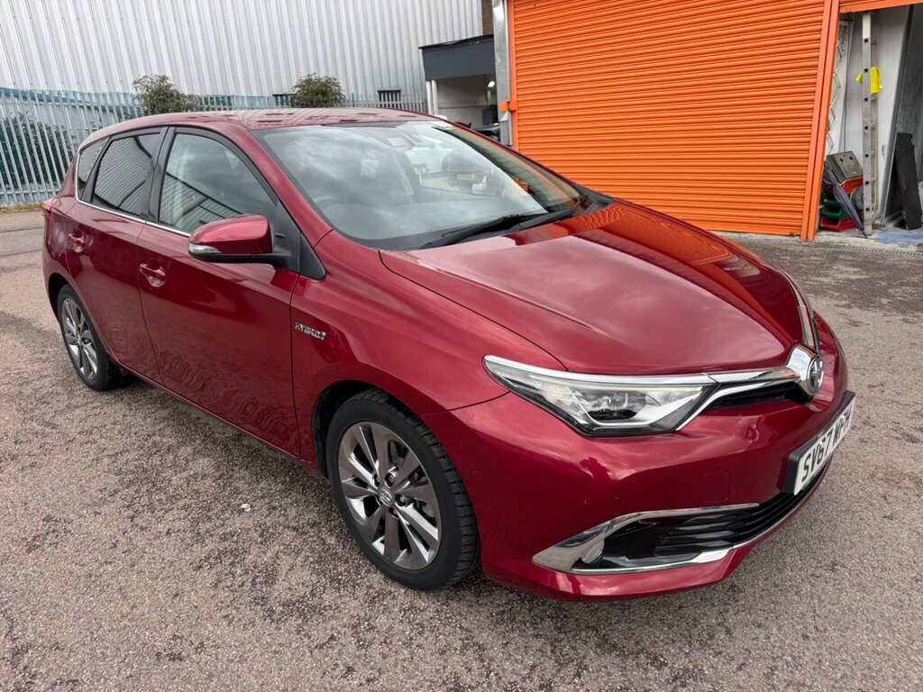 Toyota Auris 1.8 Vvt-h Excel Cvt Euro 6 Ss Safety Sense Red