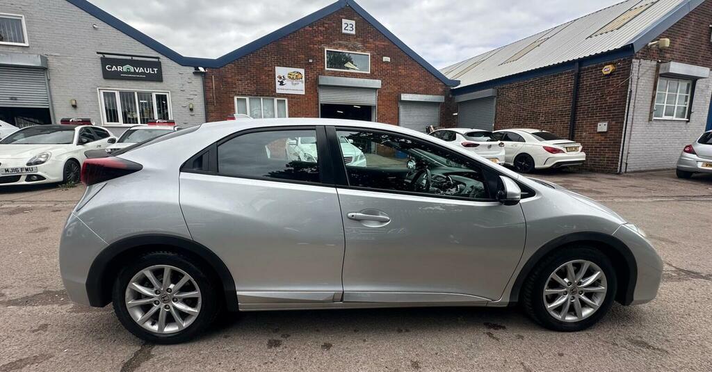 Honda Civic Civic I-vtec Se Navi Red #9