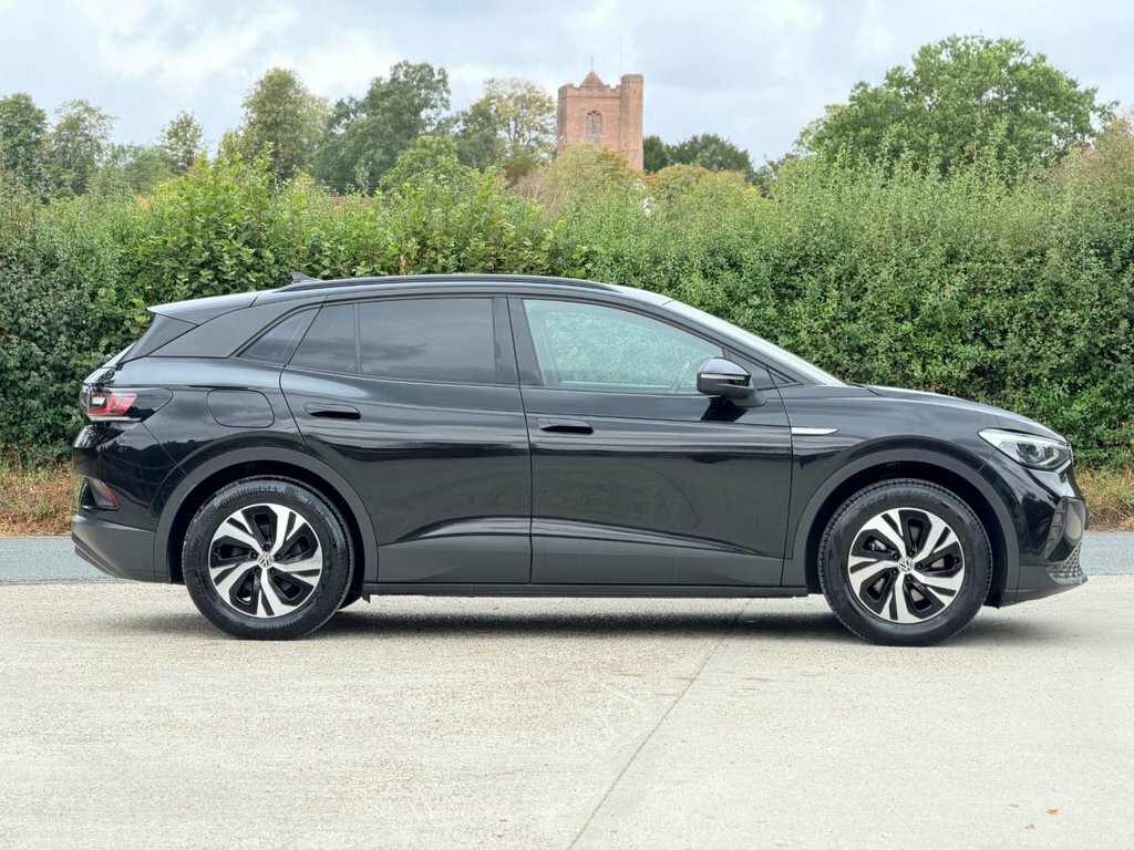 Volkswagen ID.4 Suv WR72XHK Black #6