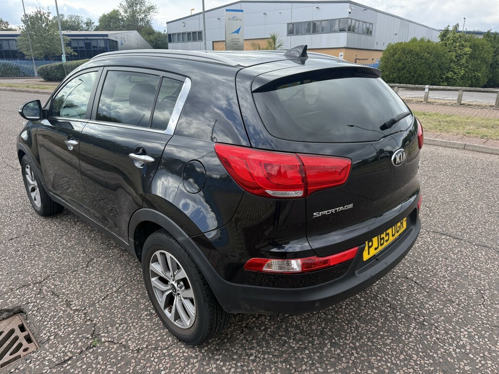 Kia Sportage 1.7 Crdi Ecodynamics Axis Edition 2015 PJ65OGR Black #4