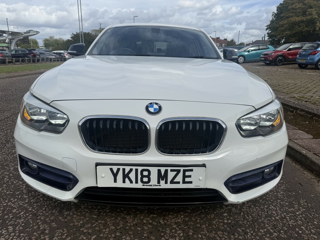 BMW 1 Series 1.5 118I Sport 5-Door White