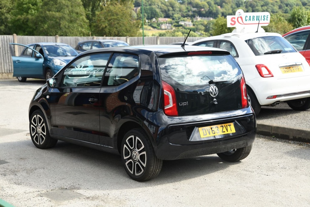 Volkswagen Up 1.0 Rock Up Black #4