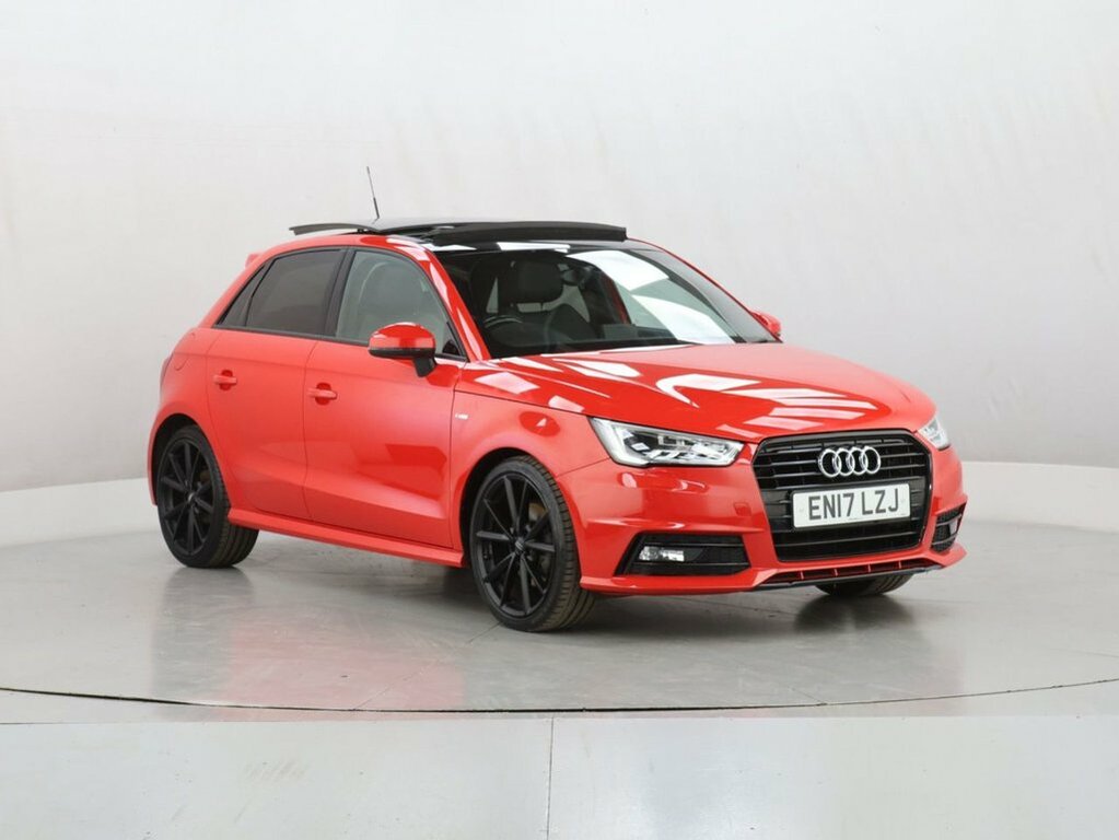 Audi A1 1L Black Edition Red