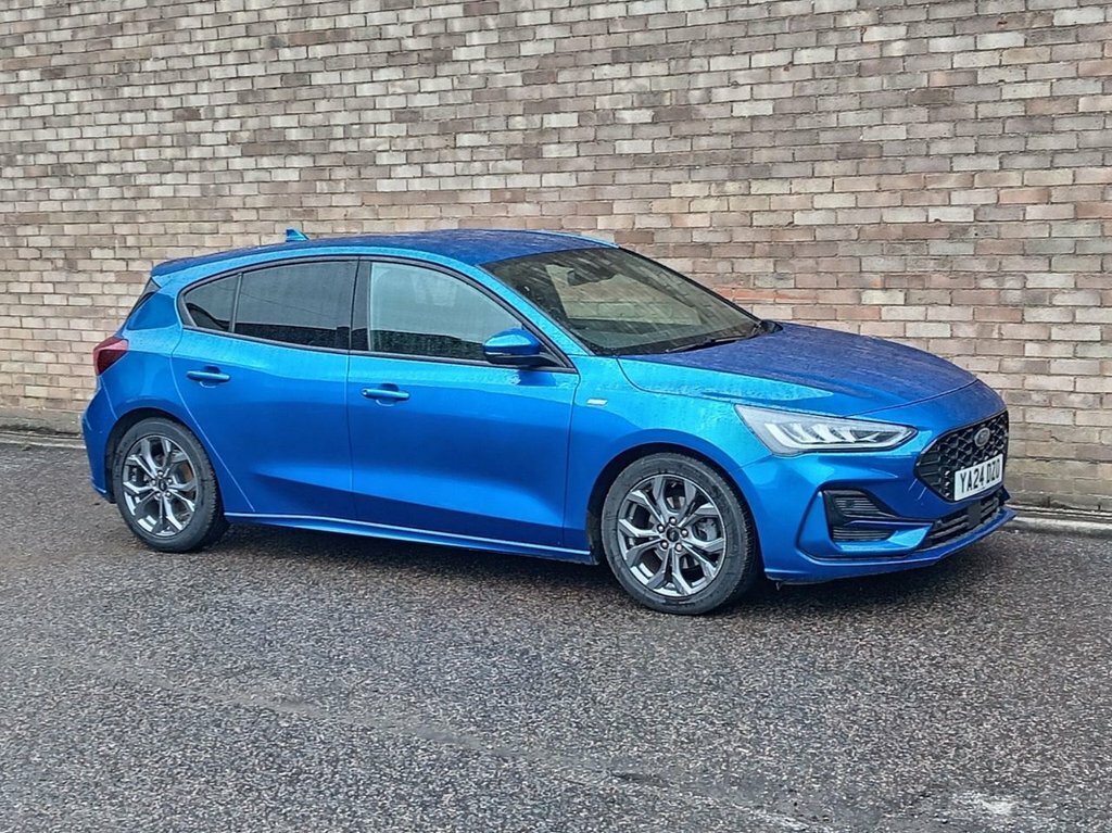 Ford Focus 1L St-line Blue