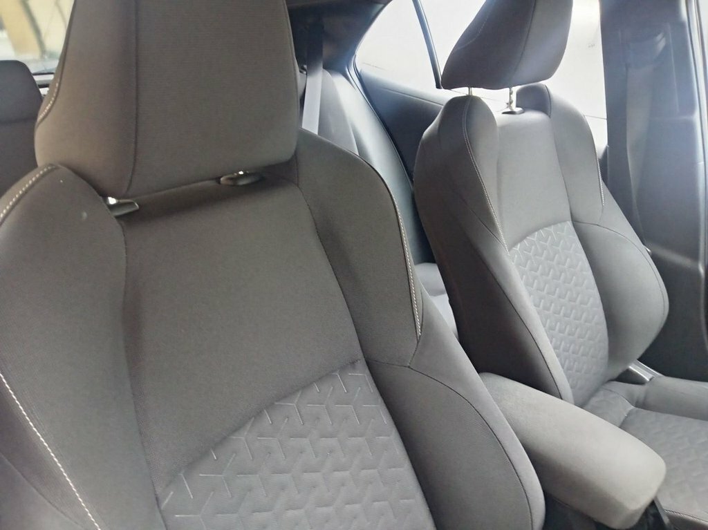 Toyota Corolla 1.8L Icon Tech ND22WPP Silver #4