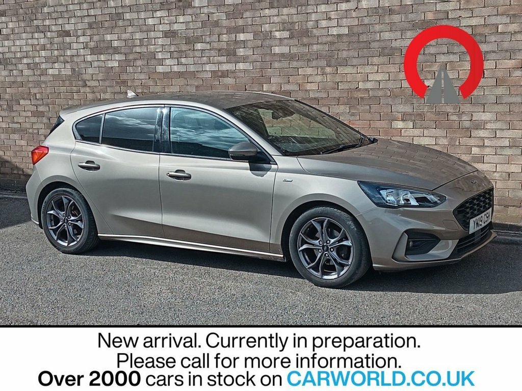 Ford Focus 1L St-line Silver