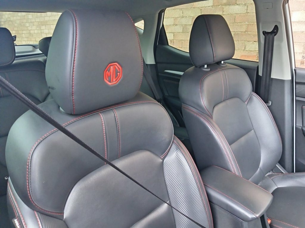 MG ZS 1L Exclusive LC73NNF White #5