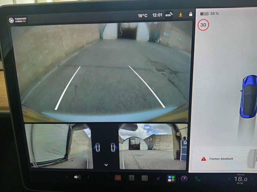 Tesla Model 3 Saloon White #2