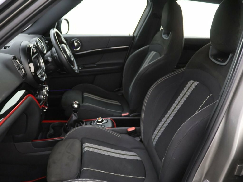 Mini Countryman Cooper Classic Red #21