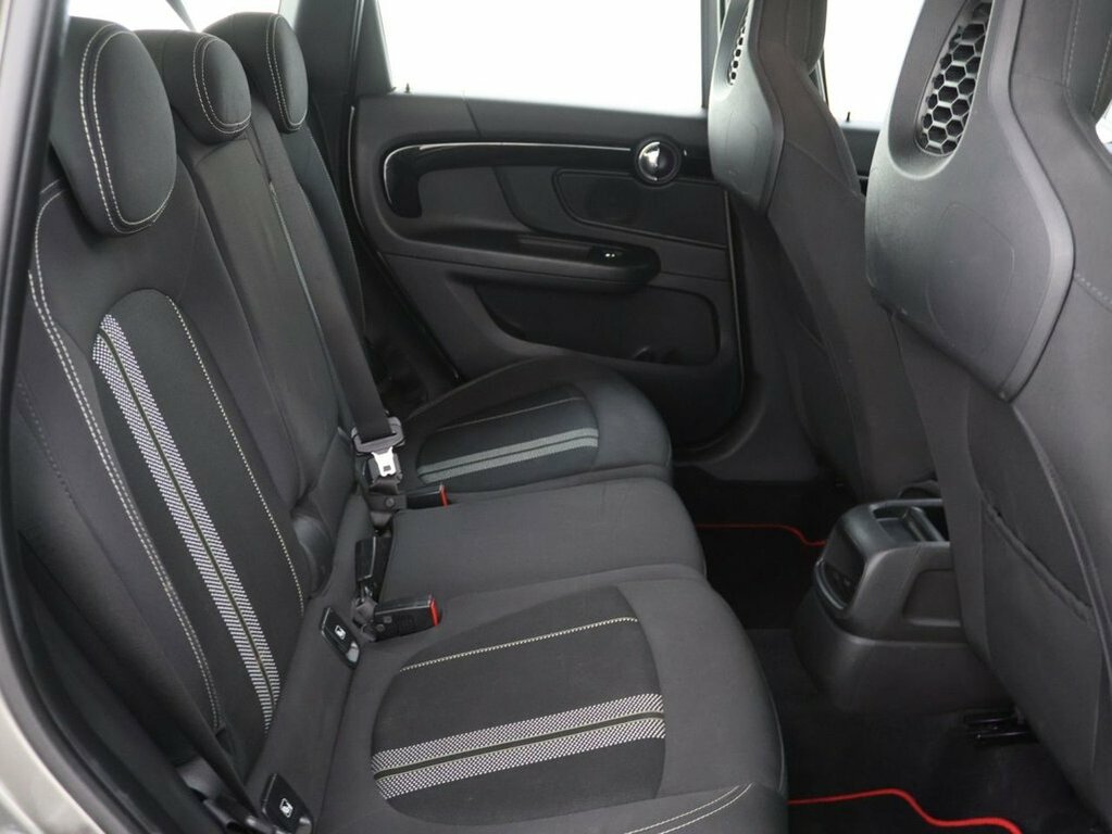 Mini Countryman Cooper Classic Red #17
