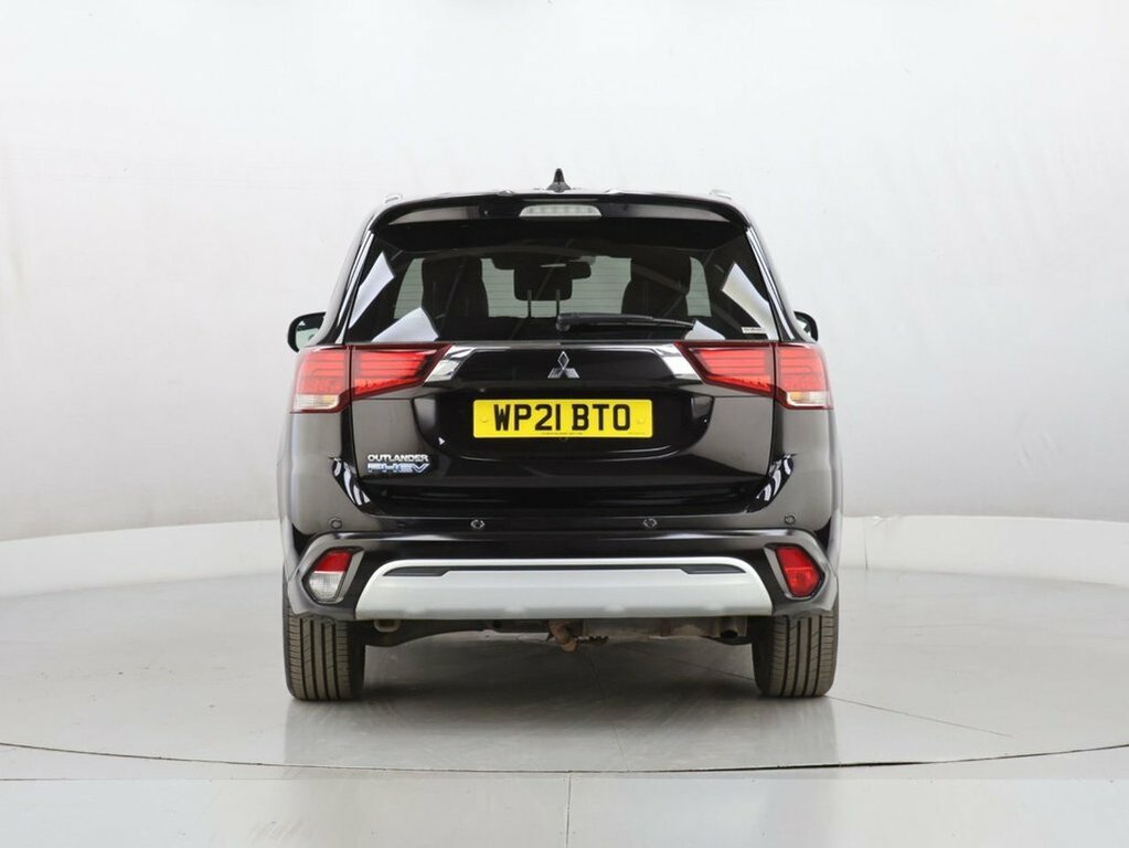 Mitsubishi Outlander Estate Red #7