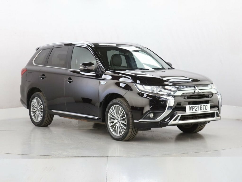 Mitsubishi Outlander Estate Red #2