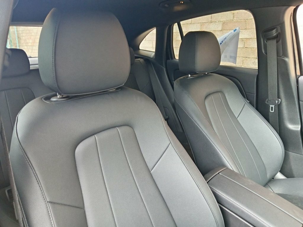 Mercedes-Benz EQA Suv Black #5