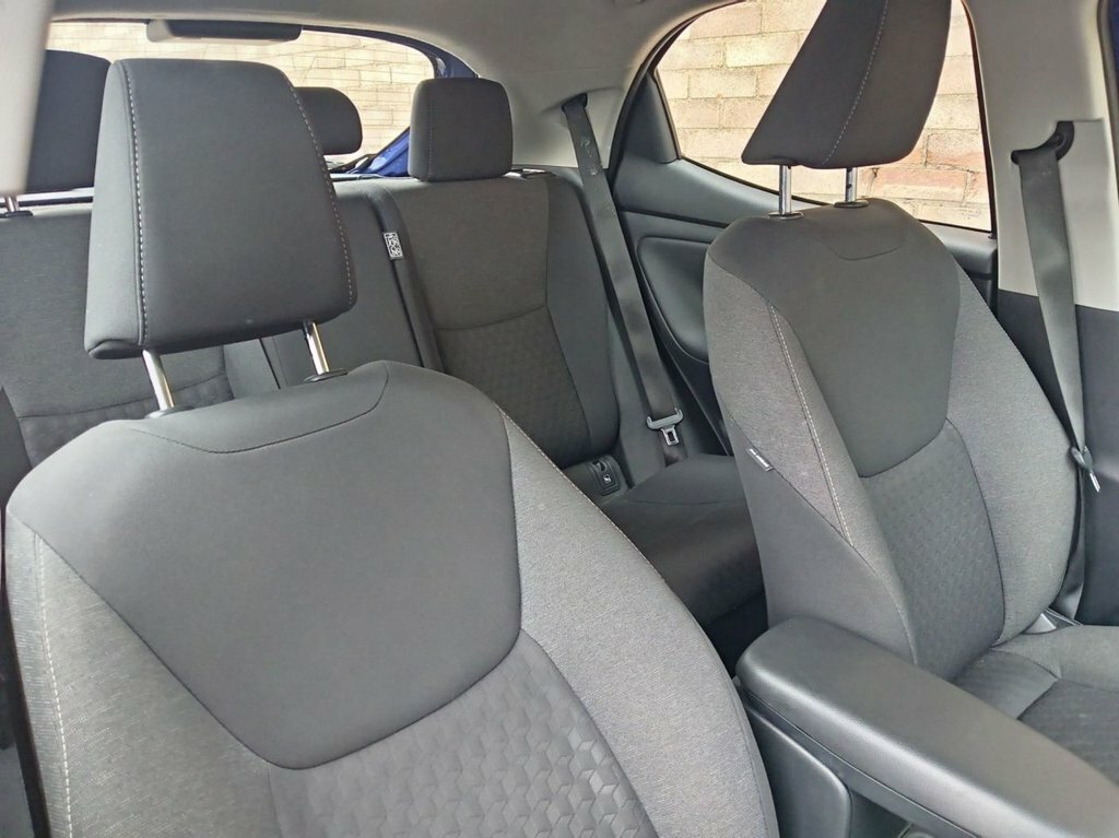 Toyota Yaris 1L Icon Blue #4