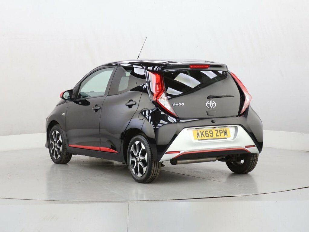 Toyota Aygo 1L X-trend Black #5