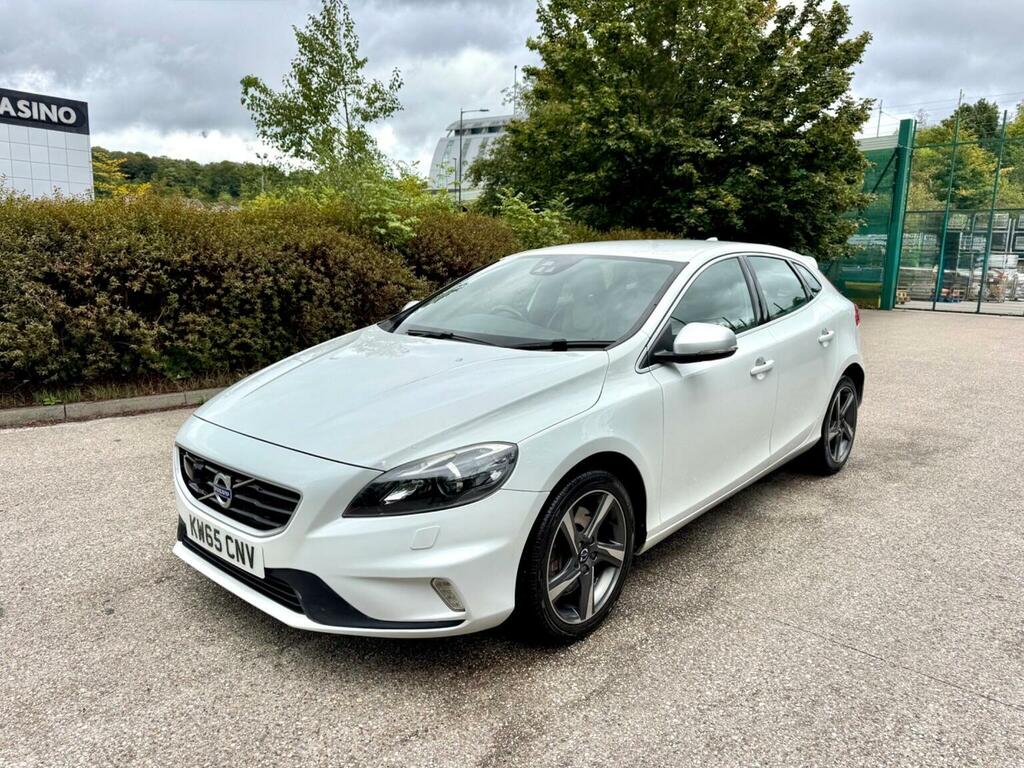 Volvo V40 2.0 D3 R-design Lux Nav Euro 6 Ss White #2