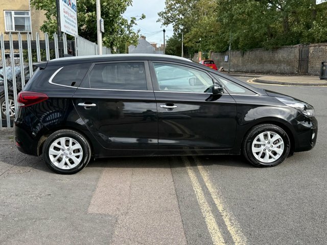Kia Carens 2 White #7