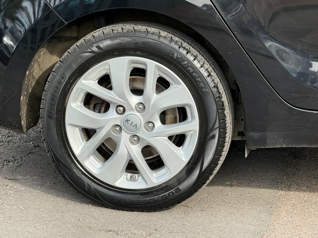 Kia Carens 2 White #11