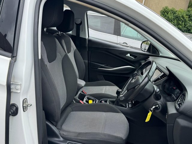 Vauxhall Grandland X Tech Line Nav Grey #25